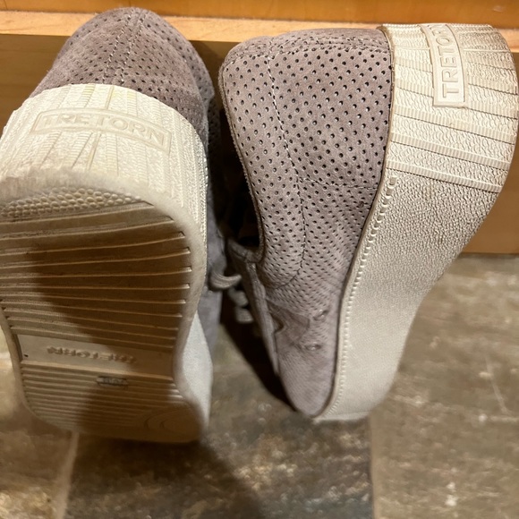 EUC Tretorn Nylite Bold Suede Lace Up Sneakers - Picture 6 of 6